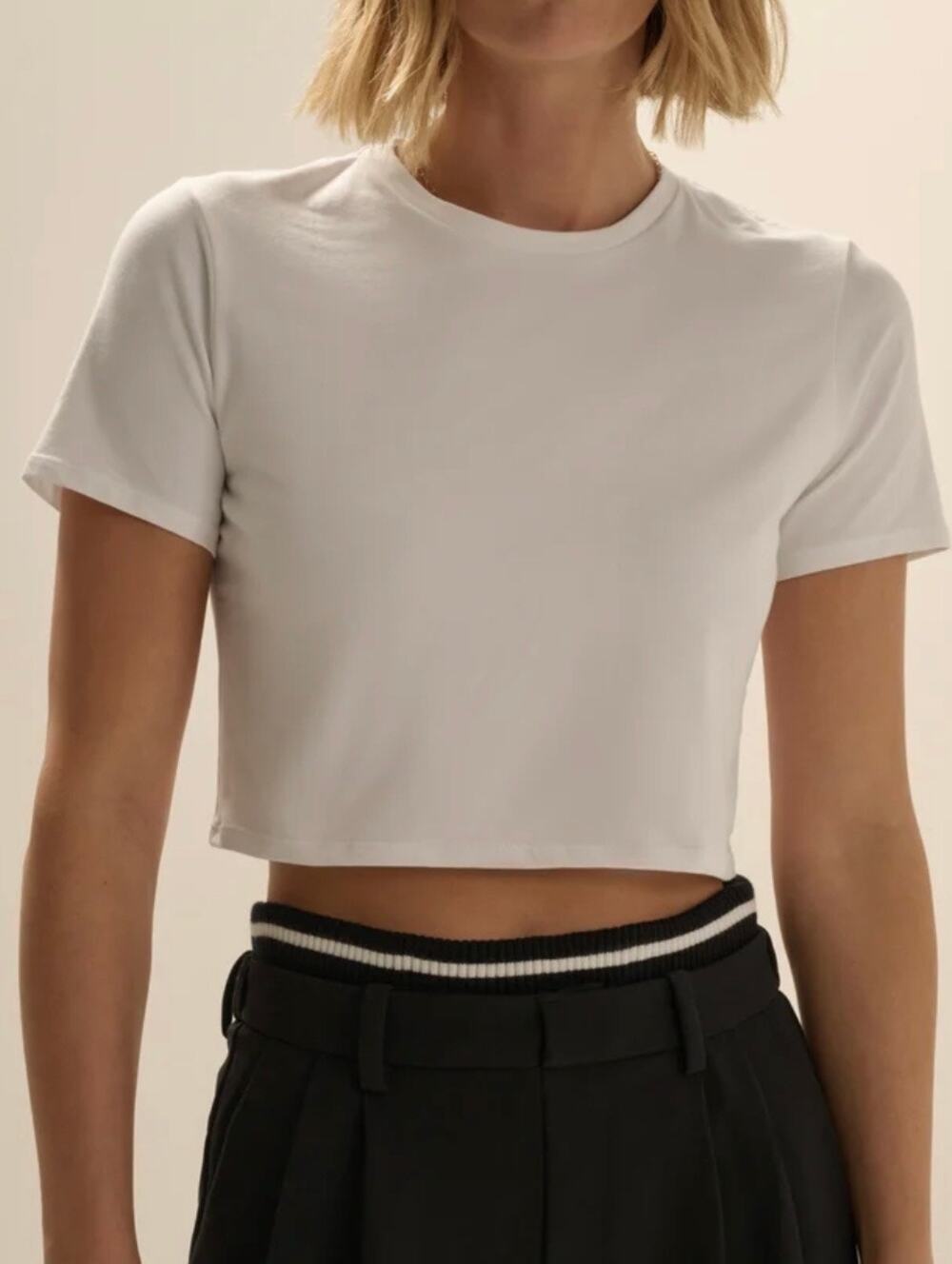 Favorite Daughter Laura Crop Crew Neck Tee Short Sleeve Stretch Basic - Small